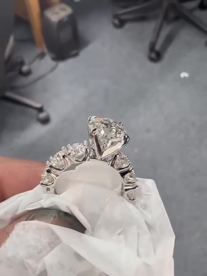 King of Customs custom jewelry